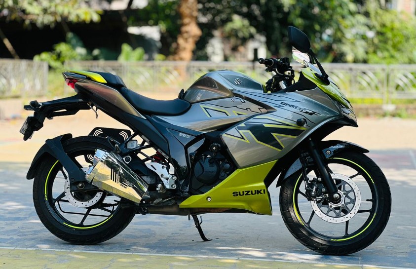Suzuki Gixxer SF Fi ABS MotoGP Edition