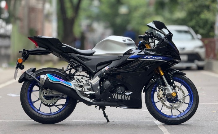 Yamaha R15M BS7 Icon 5150KM