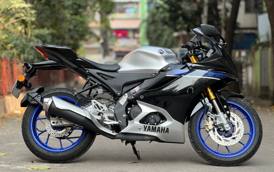 Yamaha R15M BS7 Icon Performance Price and other details | Sawari BD