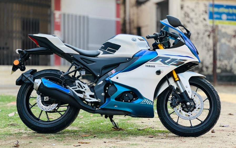 Motor R15 Purple Yamaha R15 V4 BS7 White Purple 1580KM